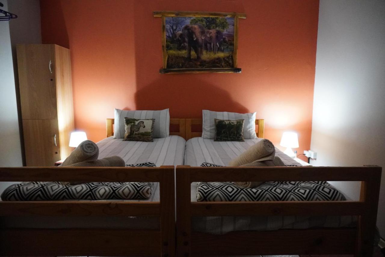 Okahandja Guesthouse Exterior photo