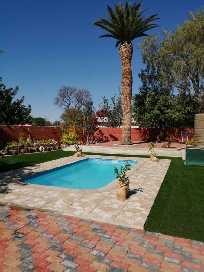 Okahandja Guesthouse Exterior photo